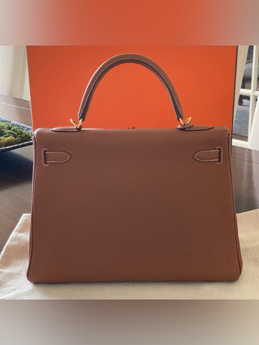 Hermes Kelly Retourne 32 Gold Togo Leather with Gold Hardware 2018 - Picture 4 of 16